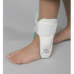 Νάρθηκας Ποδοκνημικής AIR CAST One Size